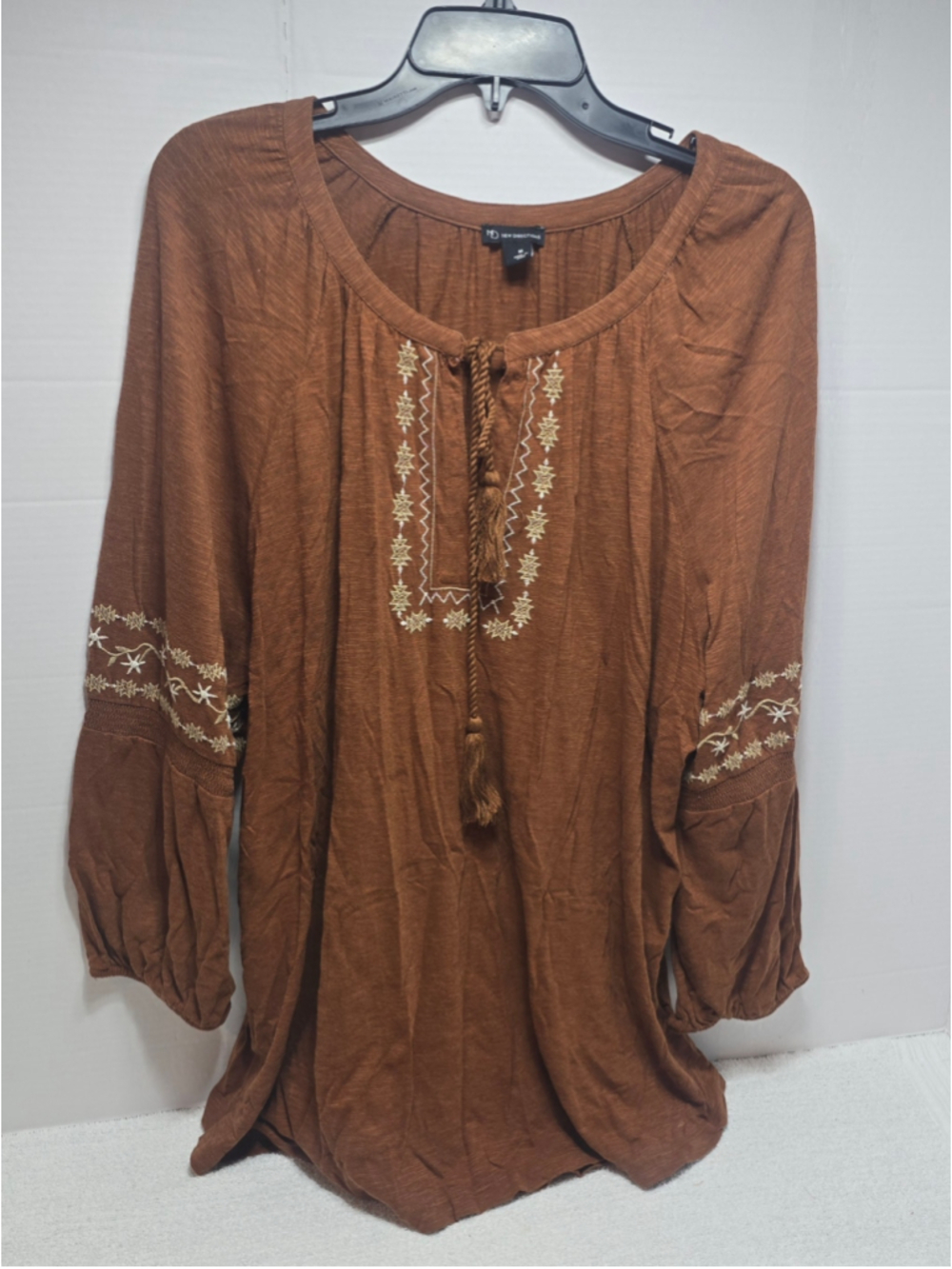 Women's New Directions Long Sleeve Embroidered Tee, Brown, Size M